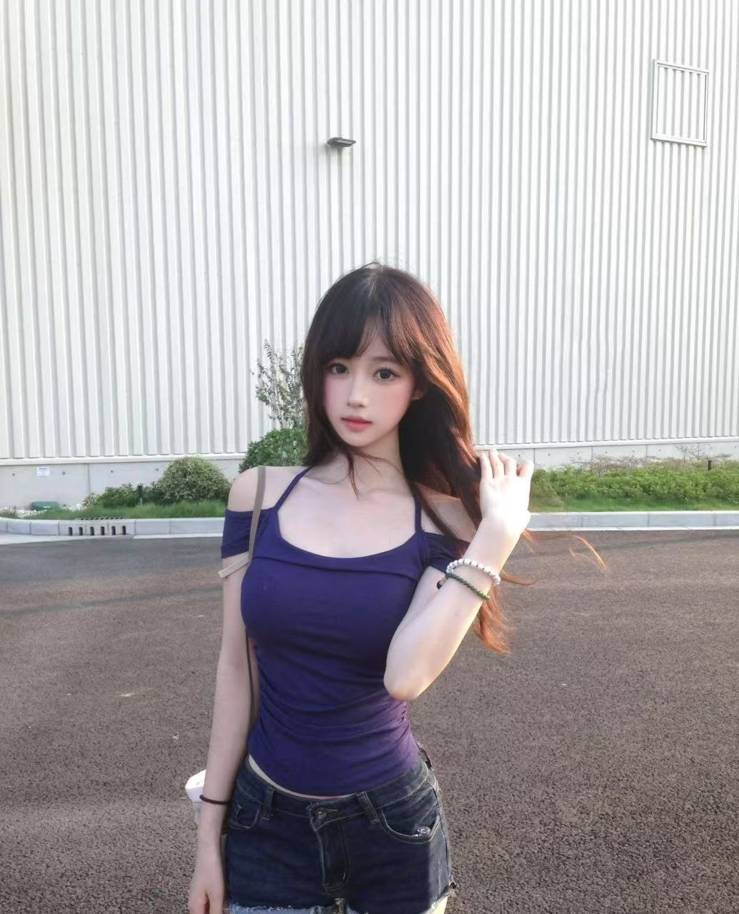 天然小喷泉芸绮