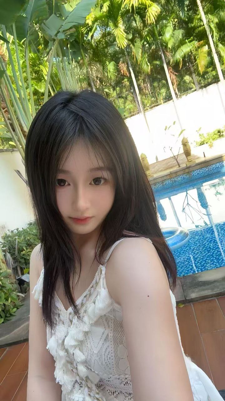 传媒学院系花昕娴
