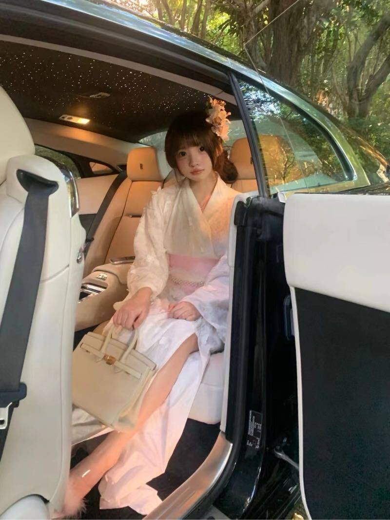 大胸萝莉素宝儿