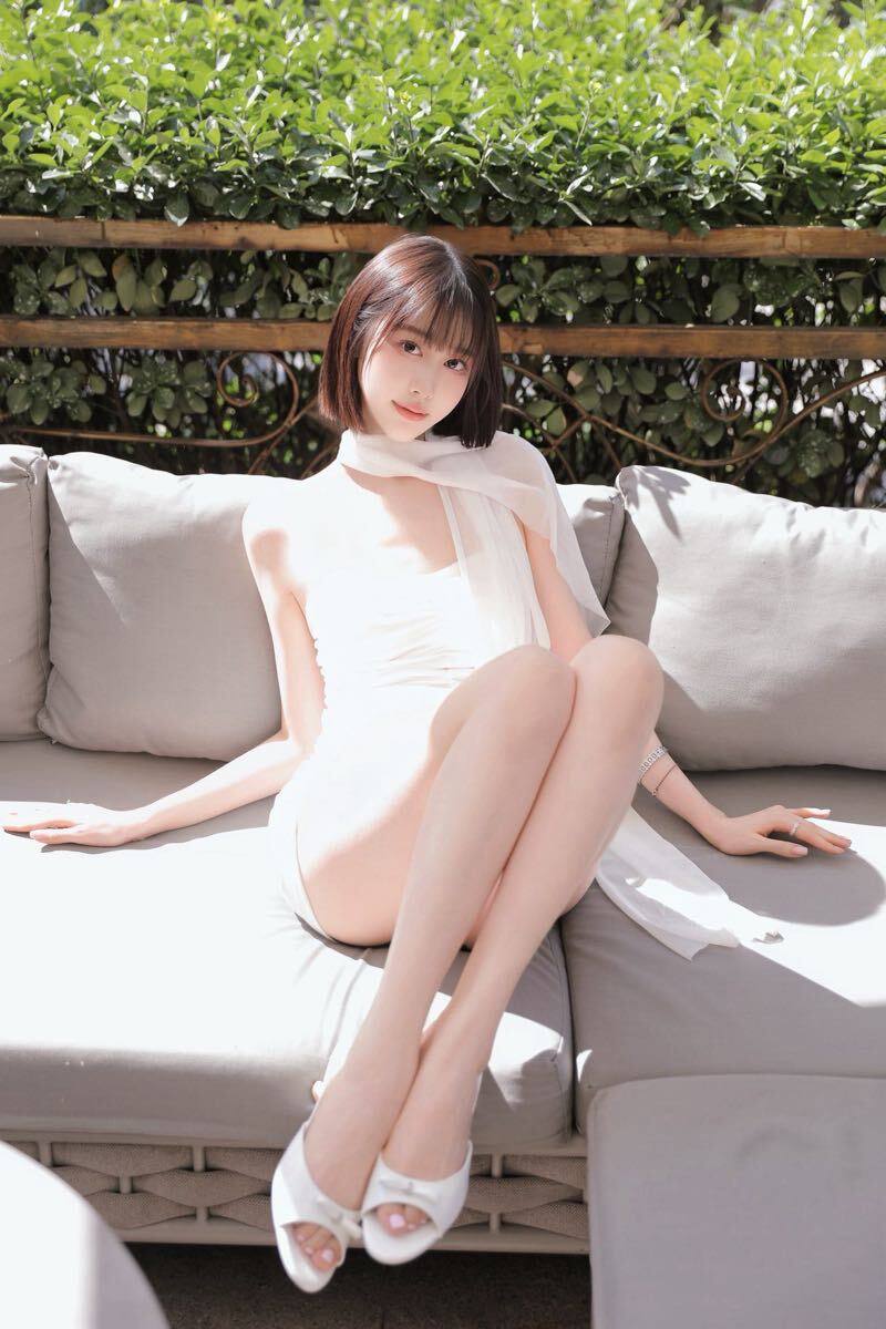 留学交换生沫妍