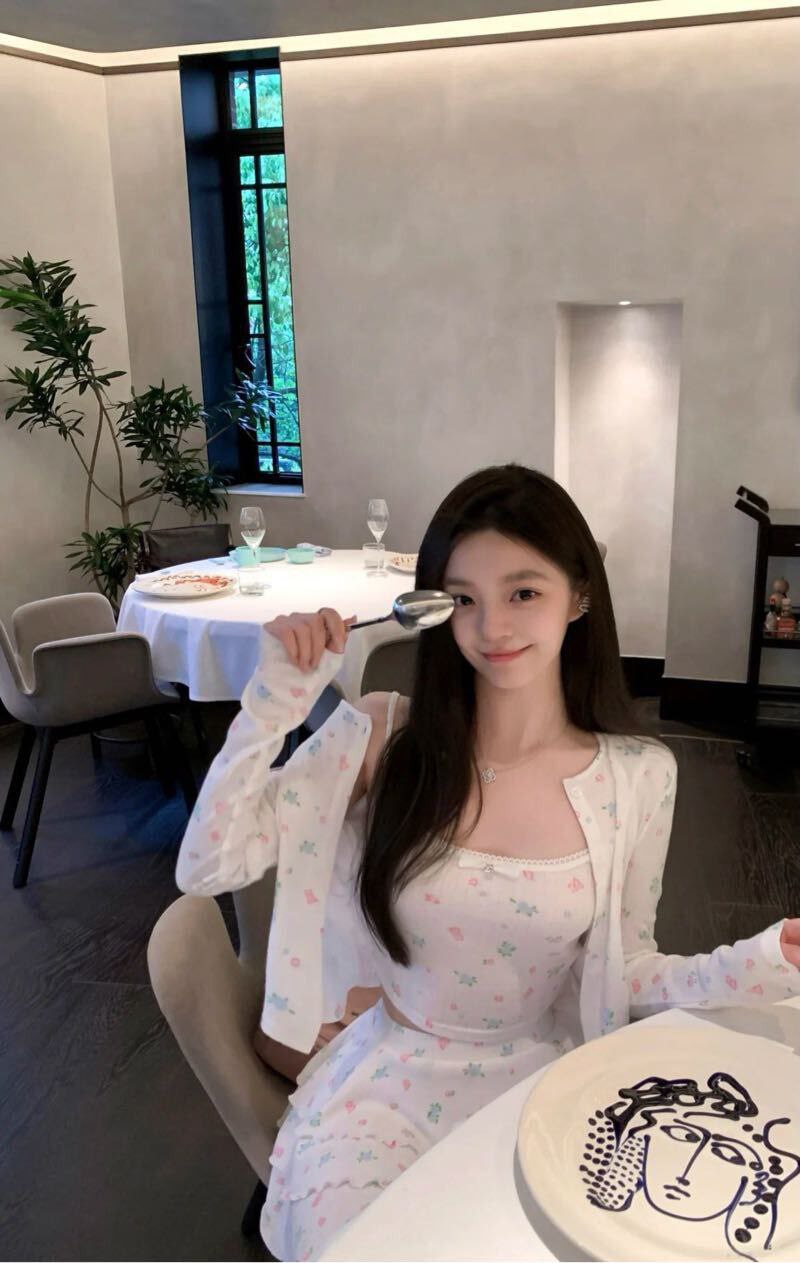 初恋感女友婕洛