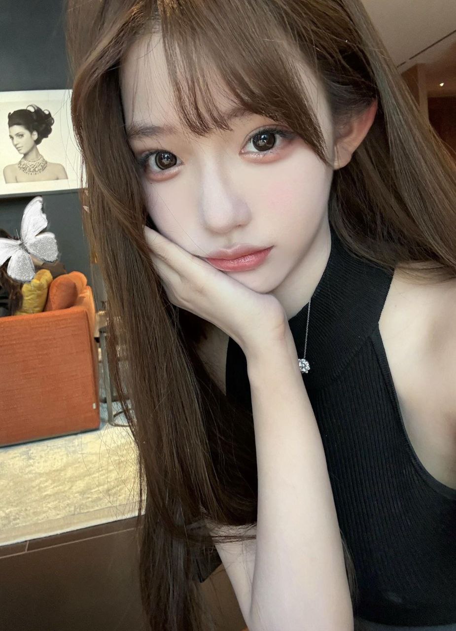 你的百变女友Zephy