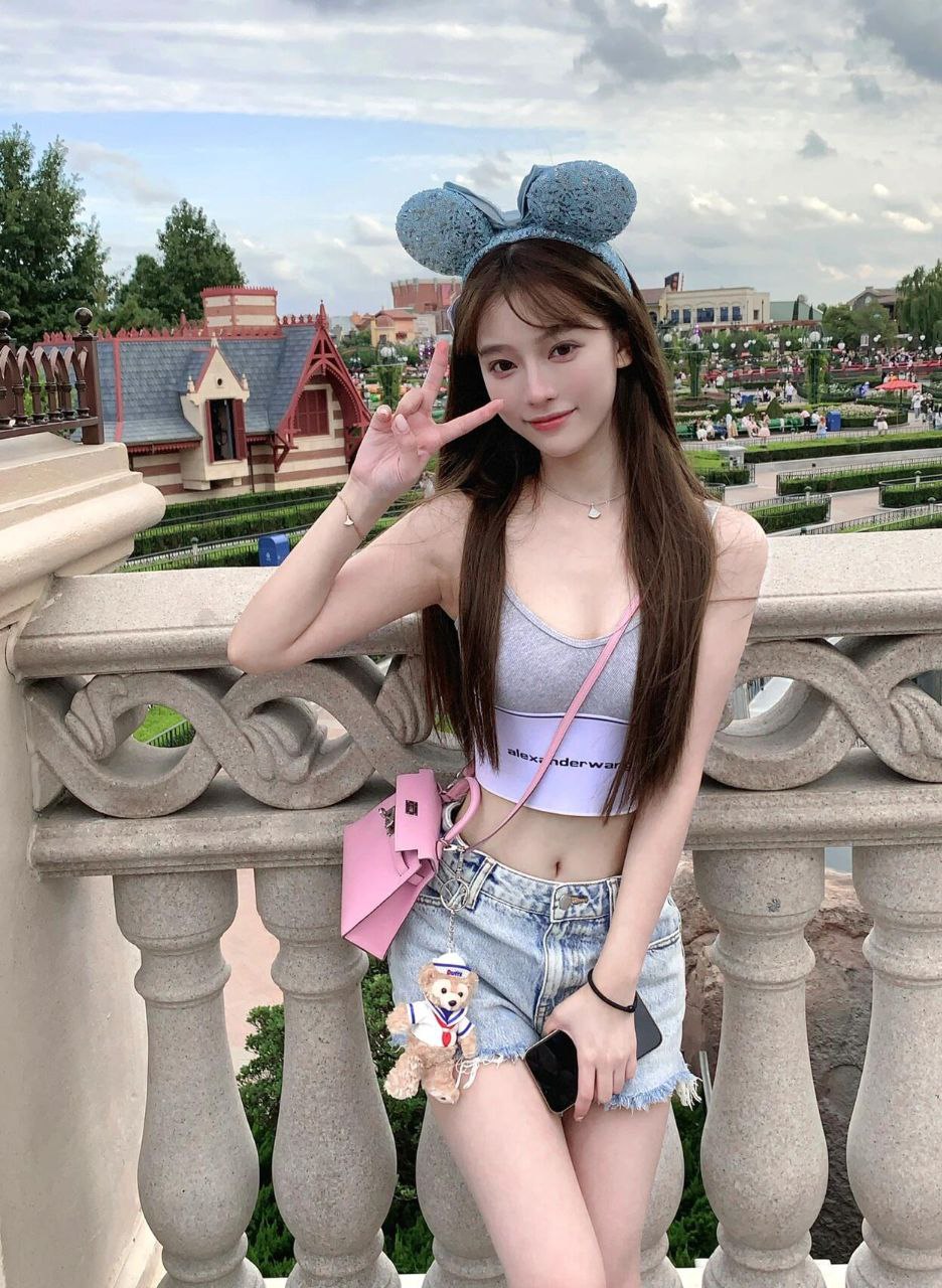你的百变女友Zephy
