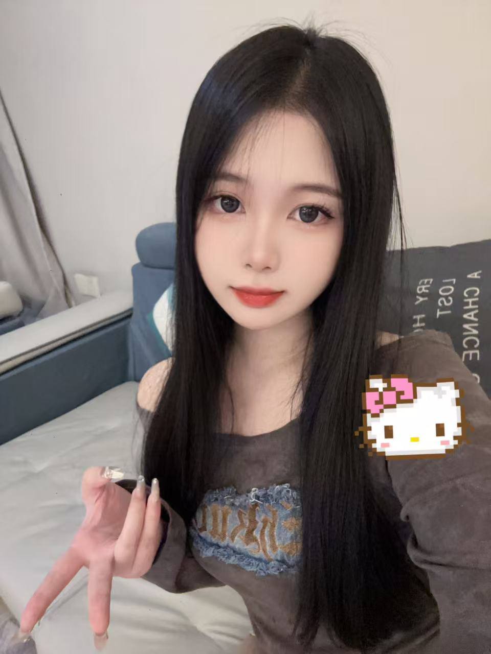 白皙小学妹蕾安