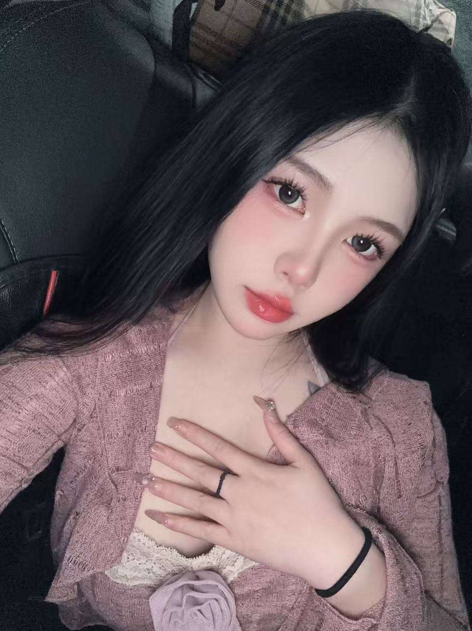 白皙小学妹蕾安