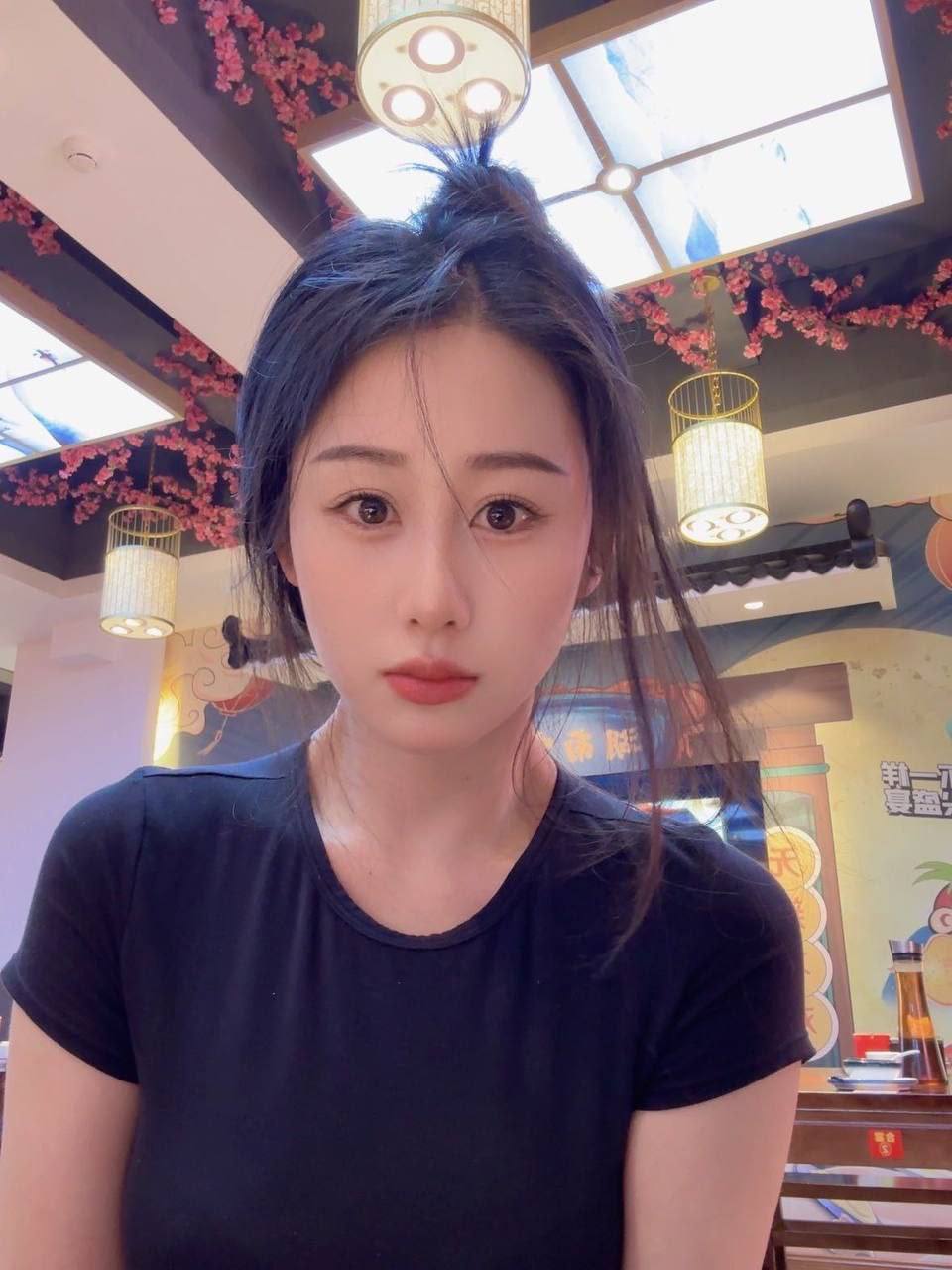 自然清纯美女Eiran