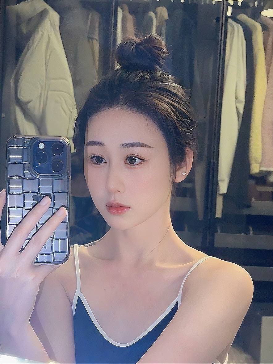 自然清纯美女Eiran