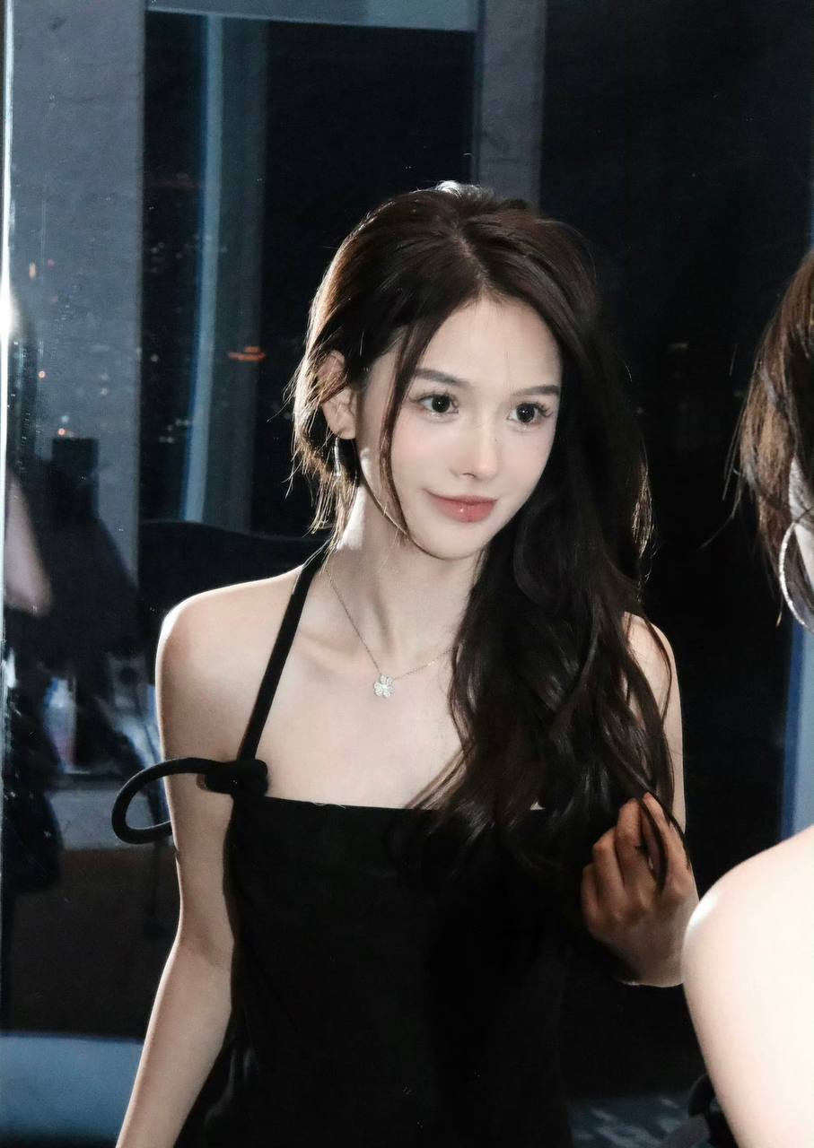 气质温婉瑶伊
