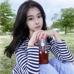 甜酷兼具留学生Clyna