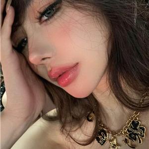 混血气质女神Aerin